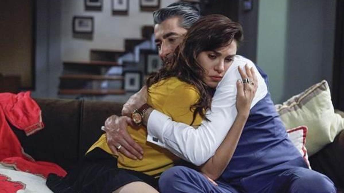 Paramparça alt yazılı olacak!