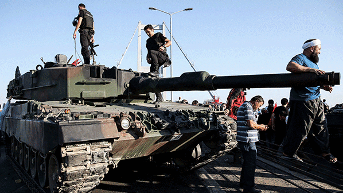 Tutuklu tankçılar "o gece"yi anlattı
