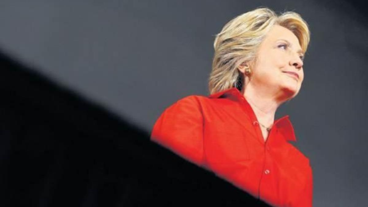Clinton depara kalktı