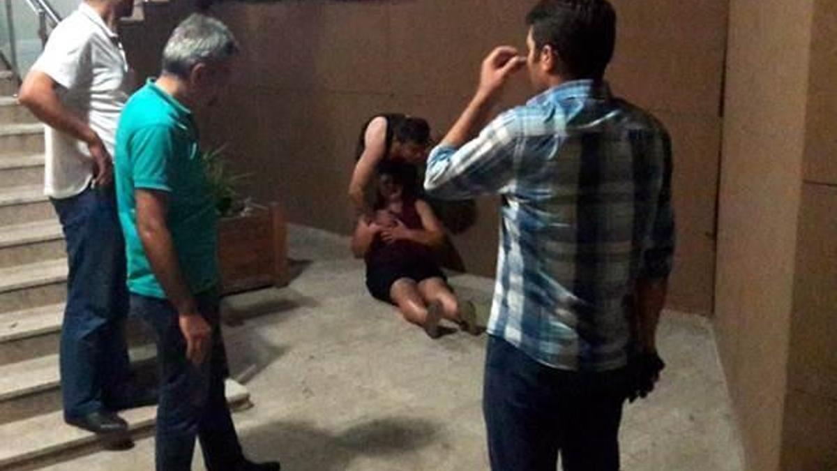 Ayrılmak isteyen sevgilisini bıçakladı