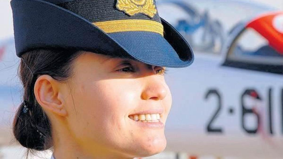 Darbeci pilot Kerime Kumaş'ın taşıdığı 3 kişi aranıyor