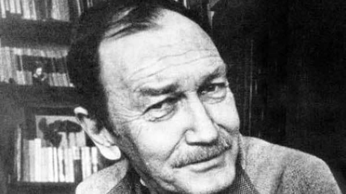 Turgut Uyar kimdir?