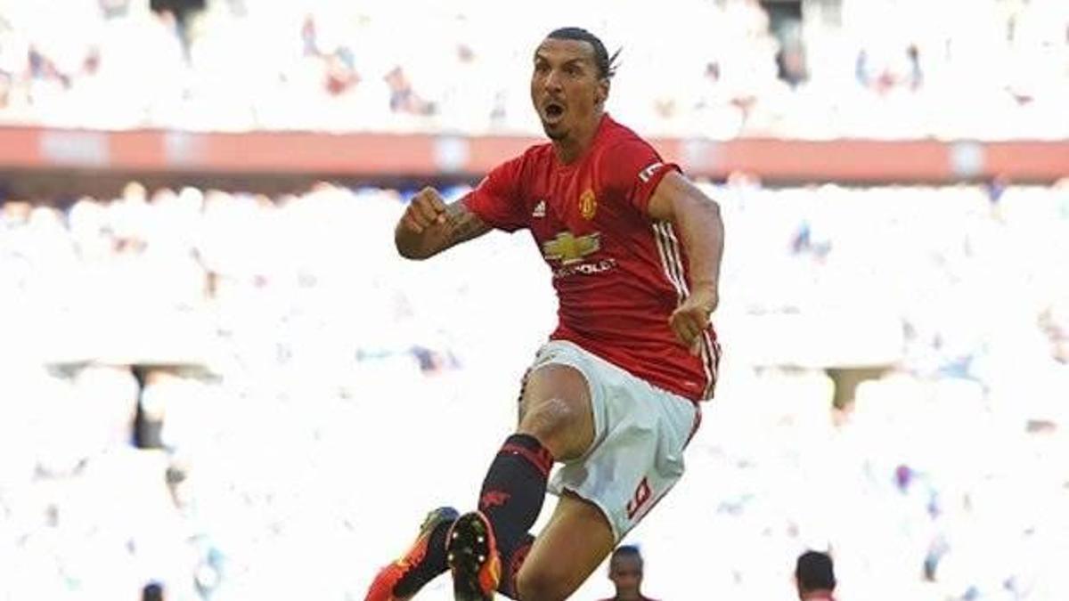 Ibrahimovic kupayla başladı!
