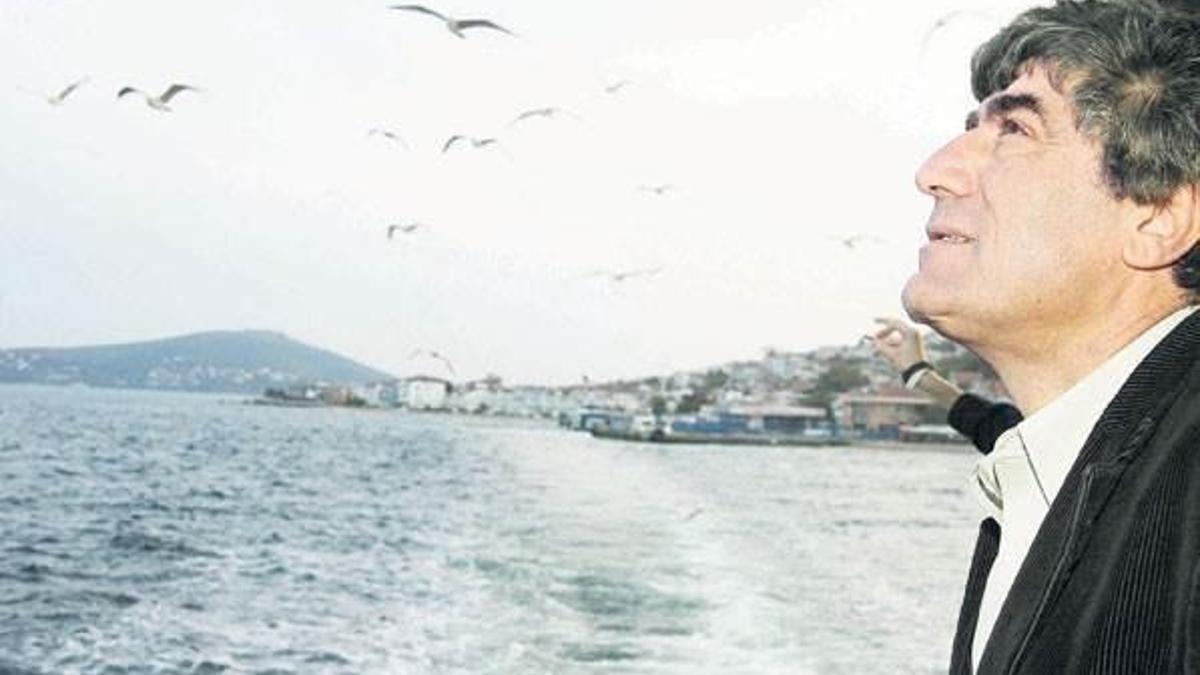 Sanık avukatları çekildi