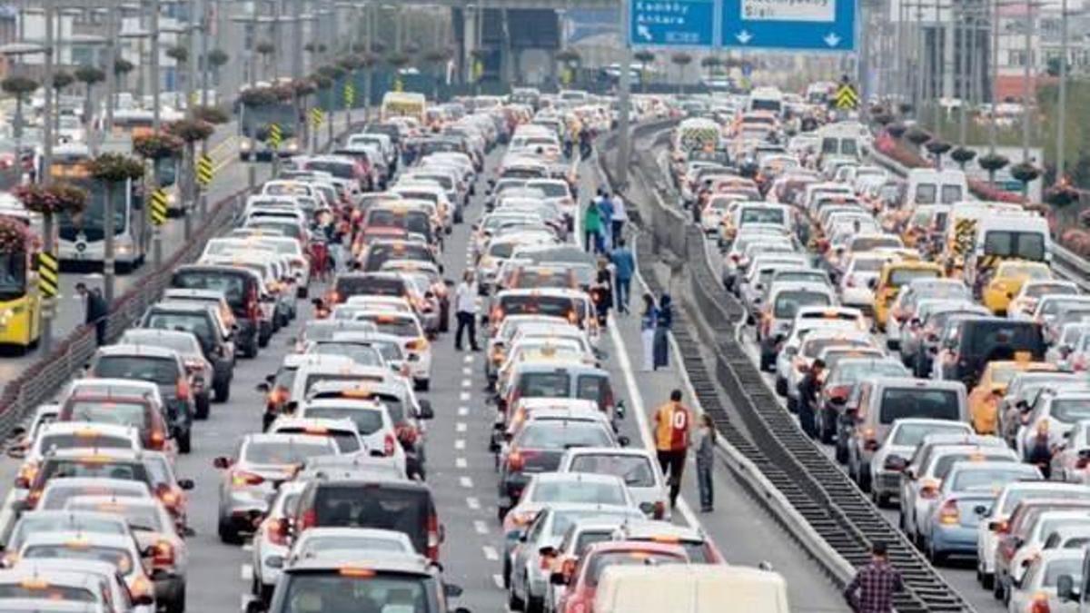 Trafik sigortasında prim düşüşü sürüyor