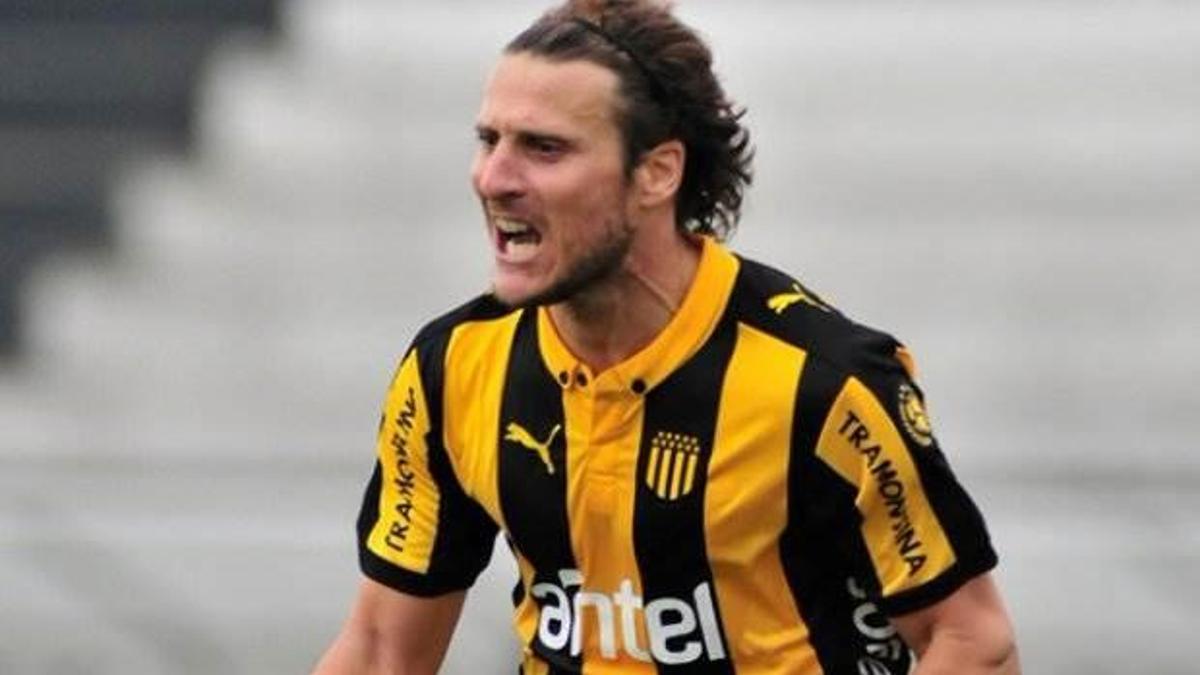 Forlan, Hindistan'a transfer oldu