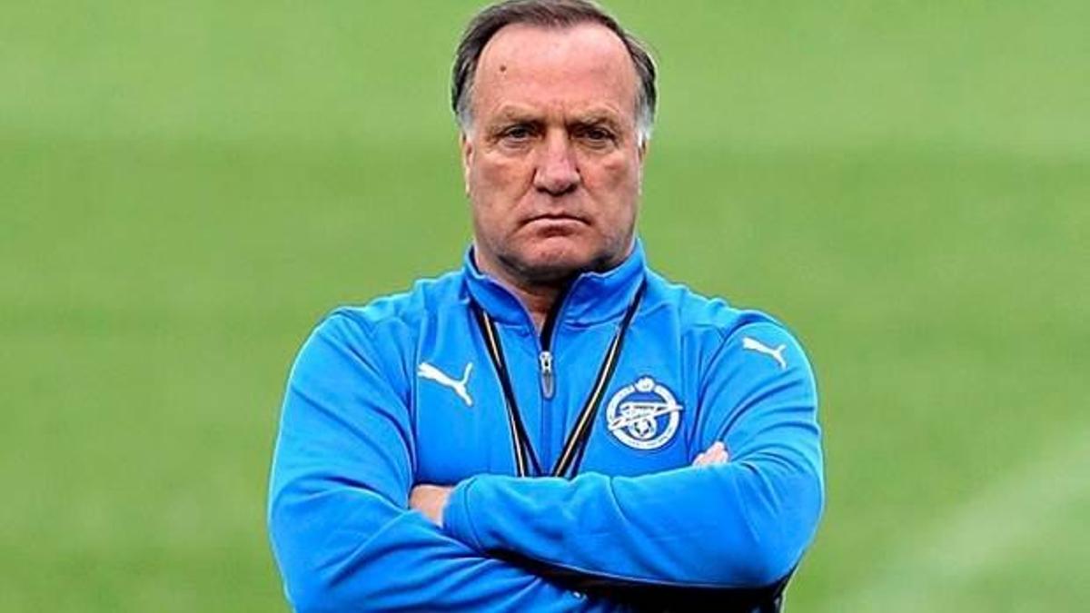 Dick Advocaat İstanbul'a geldi