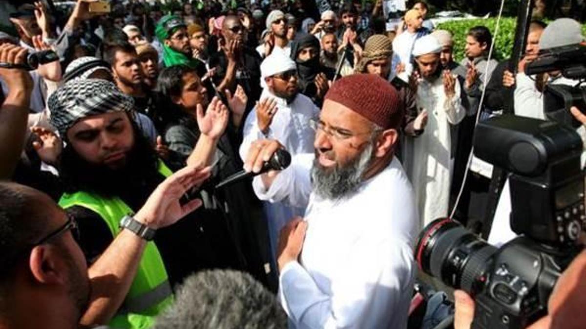 İngiliz vaiz Choudary 'IŞİD'e destek çağrısı yapmaktan' suçlu bulundu
