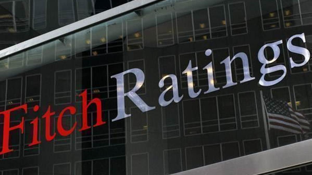 Fitch'te ibre 'yatırım yapılabilir' statüsünün korunması yönünde