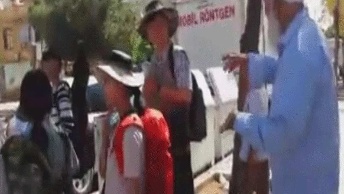 Güney Koreli turistleri 'Misyonerlik yapıyorsunuz' diye kovdular