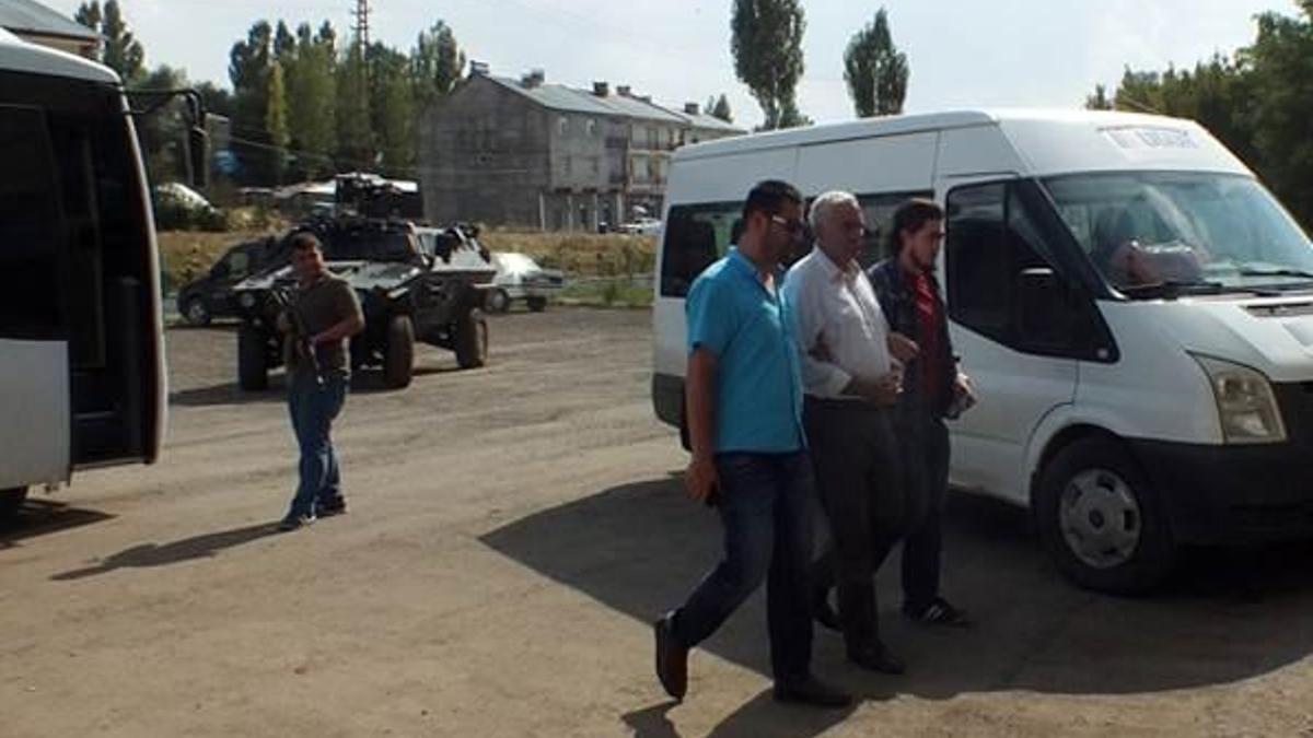DBP'li eşbaşkan gözaltında