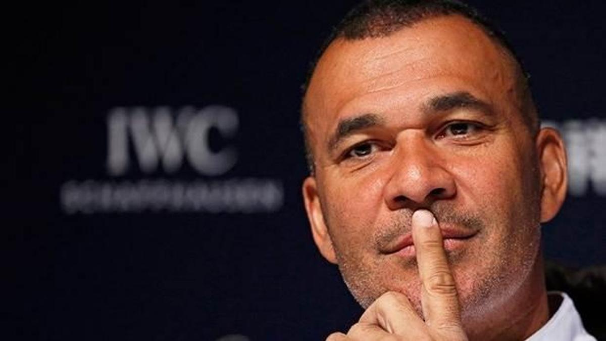 Dick Advocaat yerine Ruud Gullit