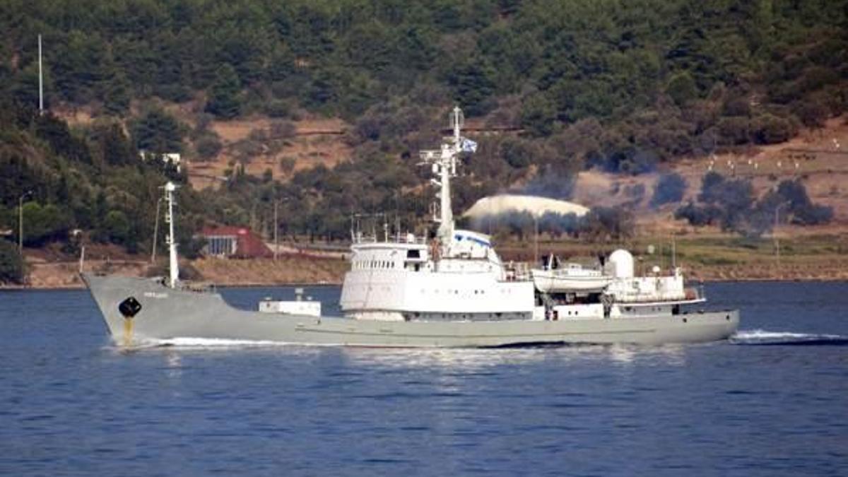 Rus istihbarat gemisi Akdeniz’e iniyor