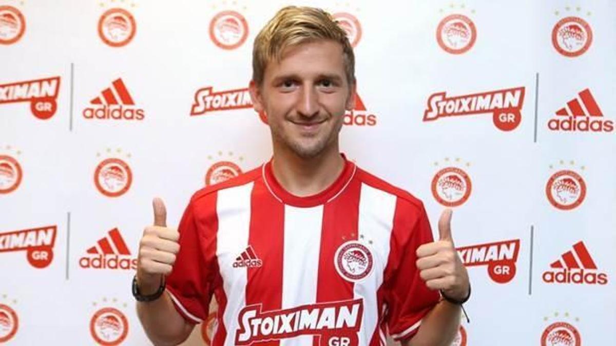 Marin, Olympiakos ile sözleşme imzaladı