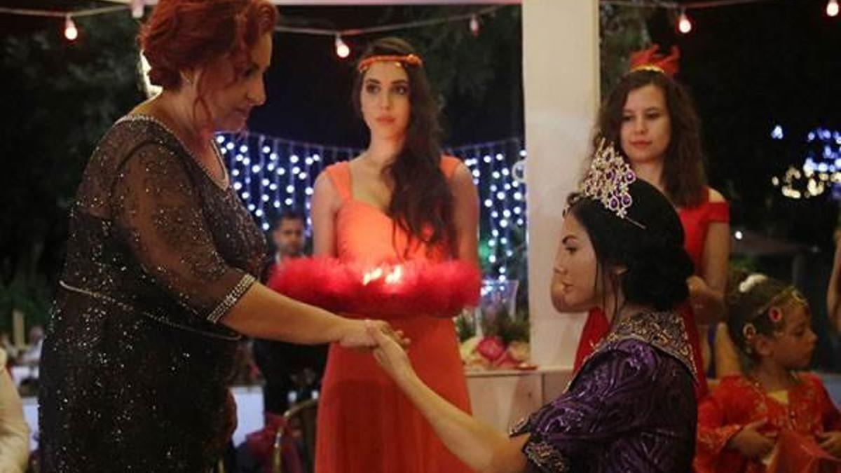 No:309 Onur ve Lale'nin bebek mobilyası telaşı!