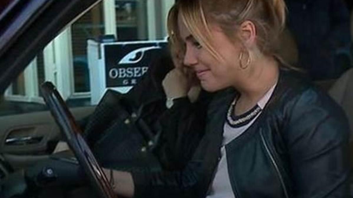 Ece Erken plakasını değiştirdi!