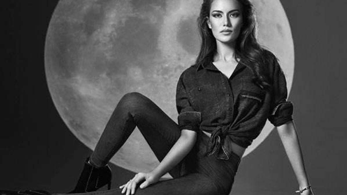 Fahriye Evcen moda devi ile anlaştı!