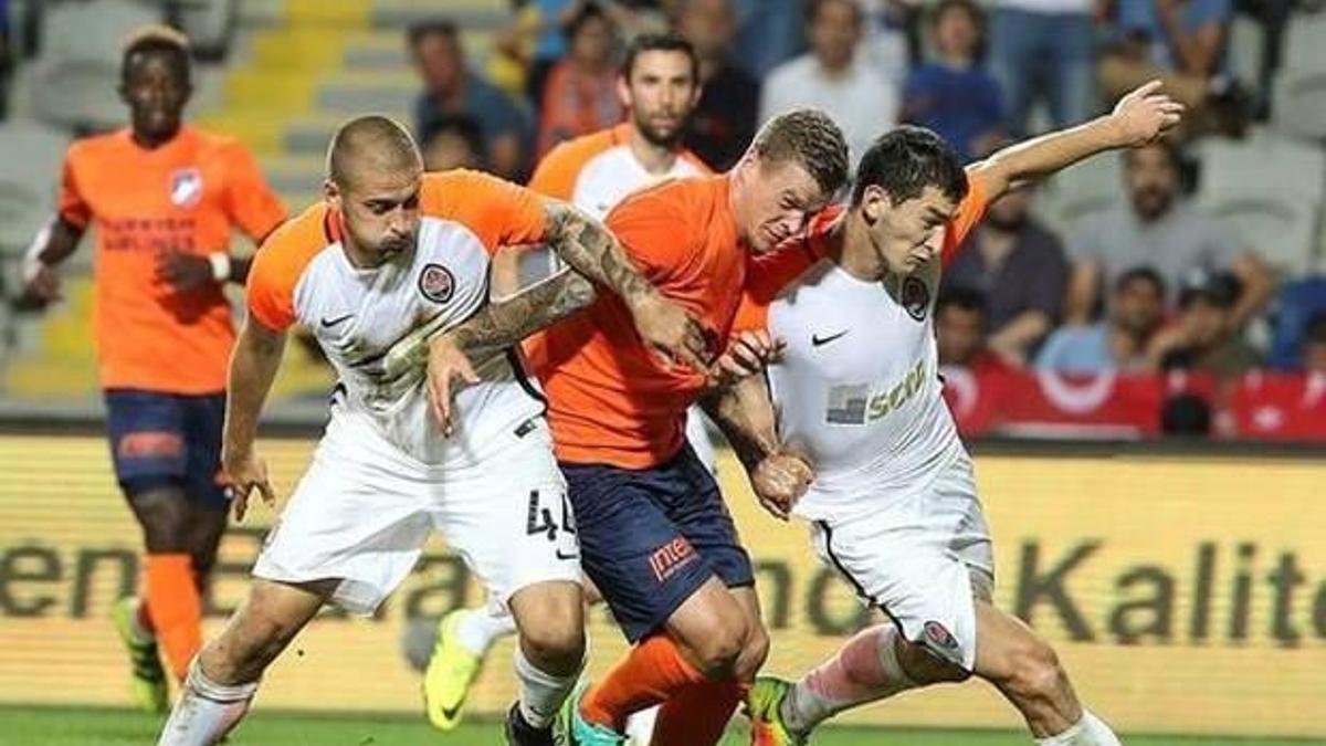 Medipol Başakşehir Avrupa'ya veda etti