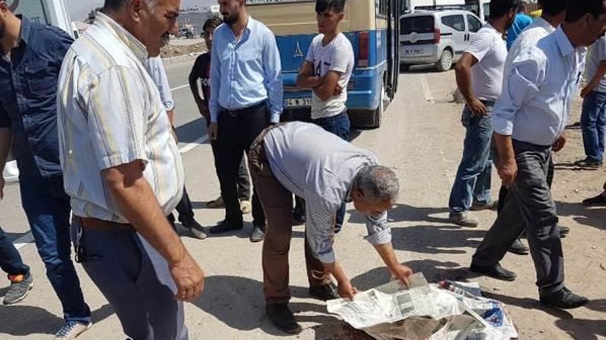 Yolcu almak için giderken, indirdiği yolcuyu ezdi