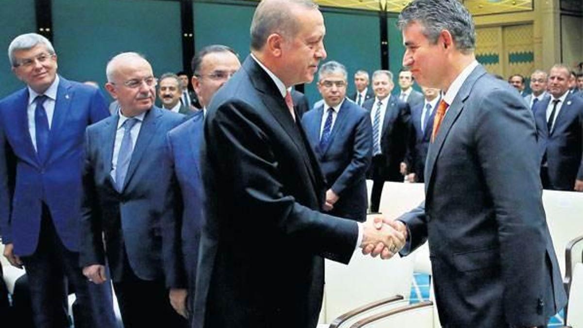 Barolar adli yıl açılışında yok!