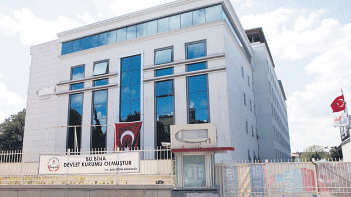 FETÖ’nün Altunizade’deki FEM binası görüntülendi