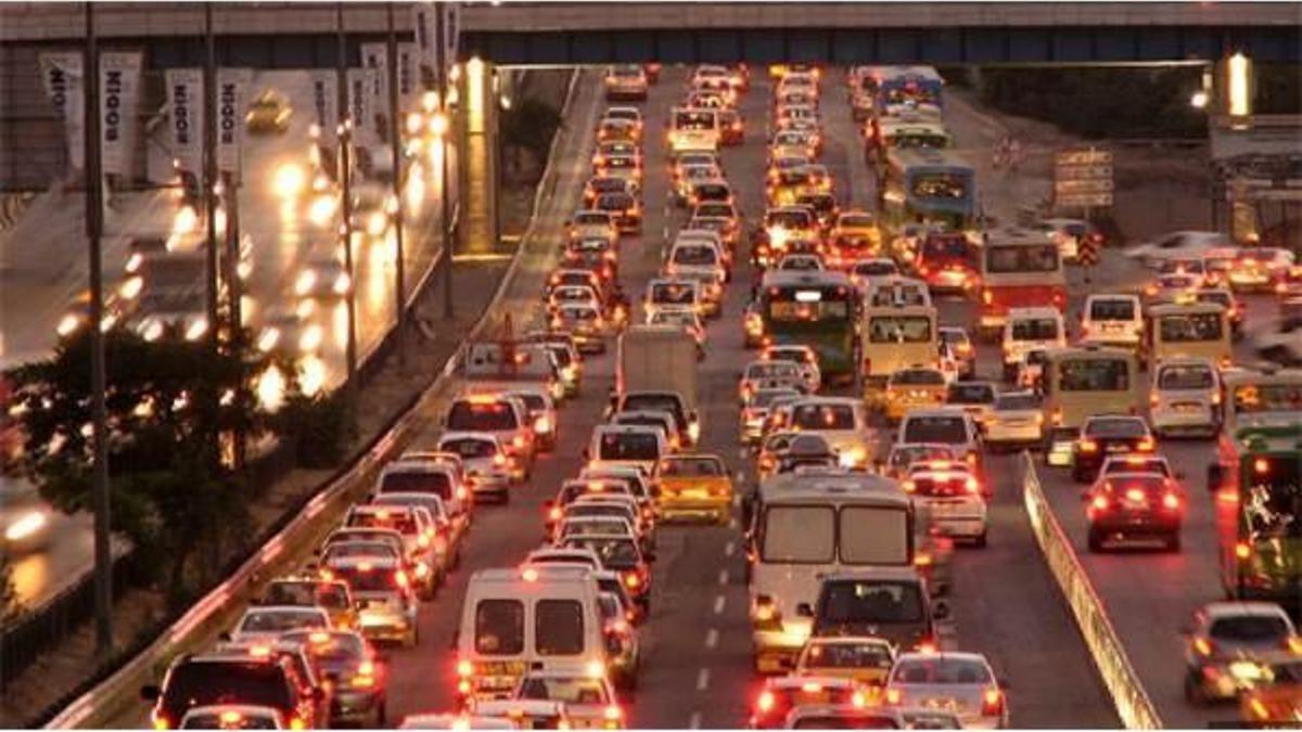 İBB trafik durumu uygulaması trafik yoğunluğu hakkında bilgi veriyor!