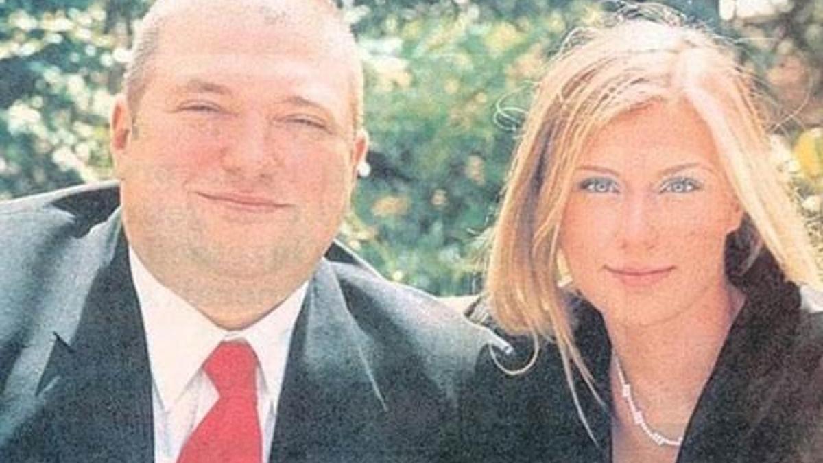 Hakan Uzan’ın eski eşi için kırmızı bülten