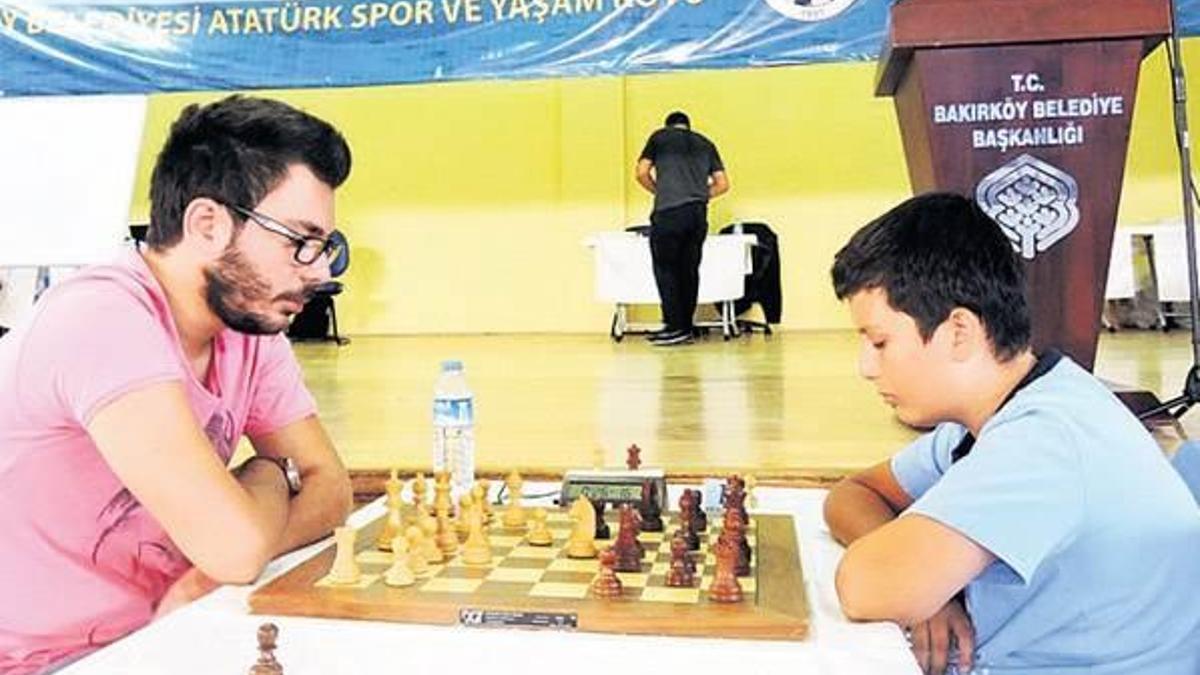 Bakırköy’de satranç şöleni