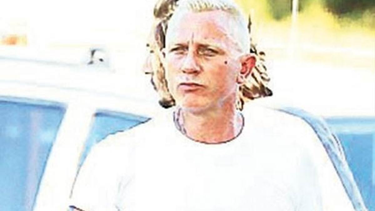Punkçı James Bond