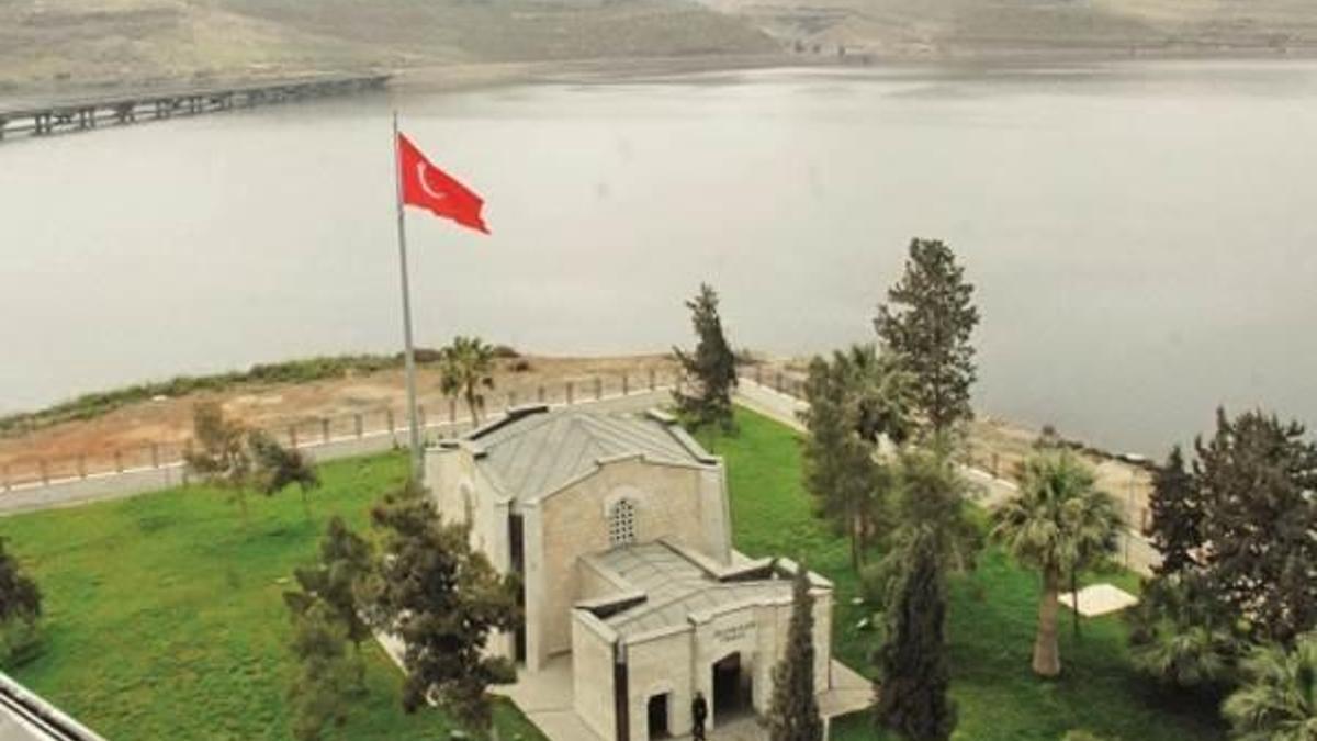 Şah Fırat oyunu