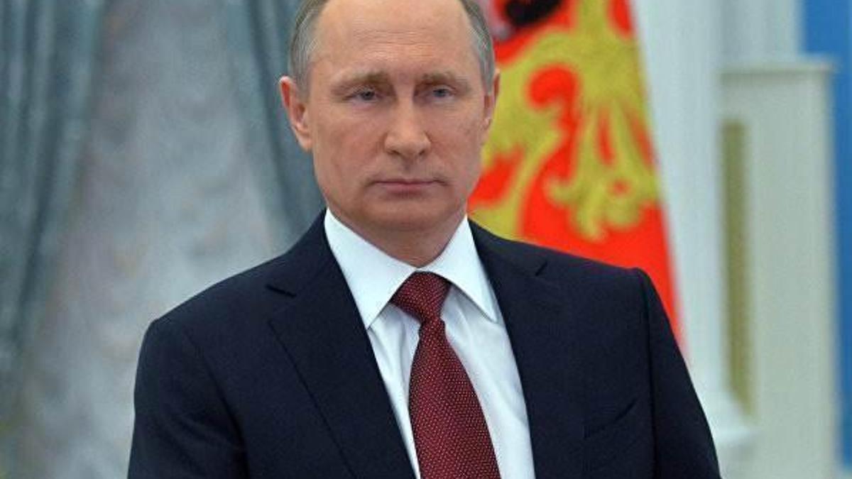 Putin'den "serbest dalgalı kur" savunması