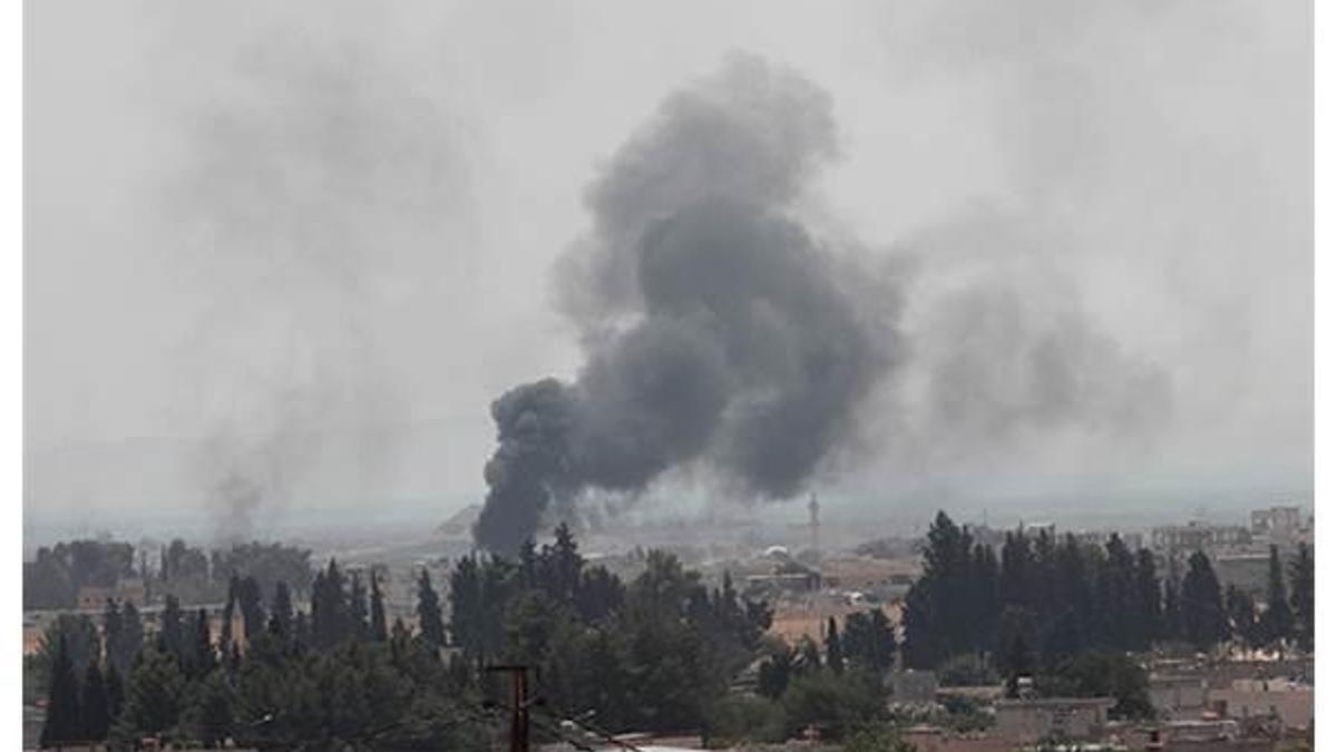 Suriye'deki IŞİD hedefleri bombalanıyor