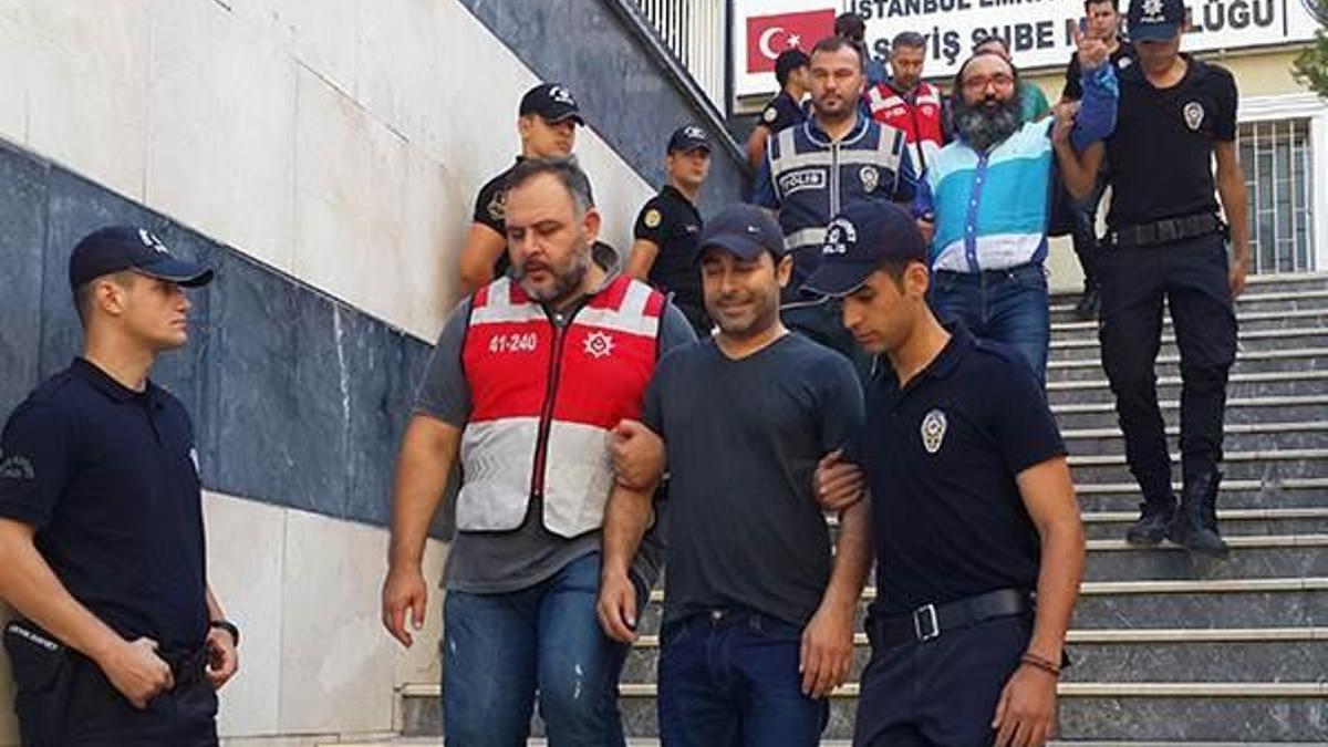Atilla Taş ve 3 gazeteci tutuklandı