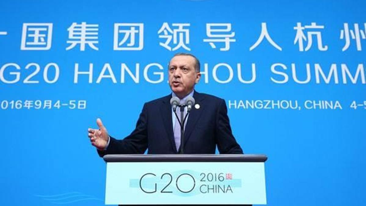 Erdoğan: Batı ülkelerinin sığınmacı sorunundaki ırkçı tavrı utanç vericidir