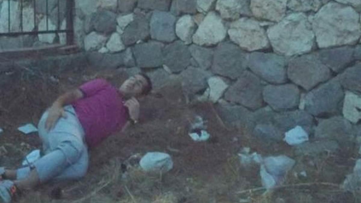 Eski savcı Bozkurt, polisten kaçmak isterken ayağını kırdı