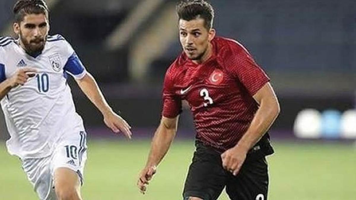 Hollanda Türk futbolcuyu konuşuyor!