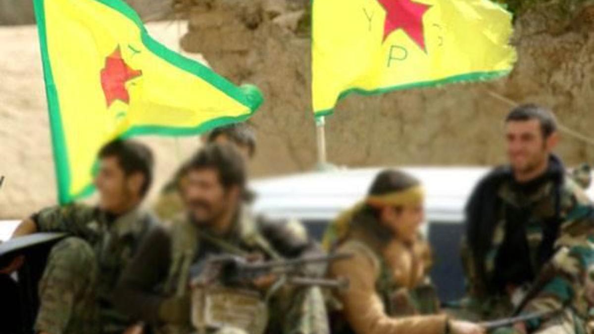 Sınırdaki YPG'liler askere ateş açtı
