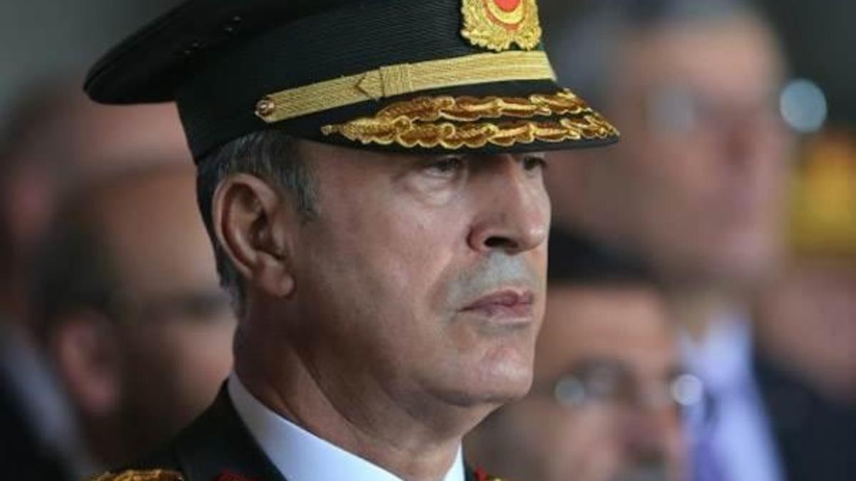 Hulusi Akar'dan anlamlı mesaj!