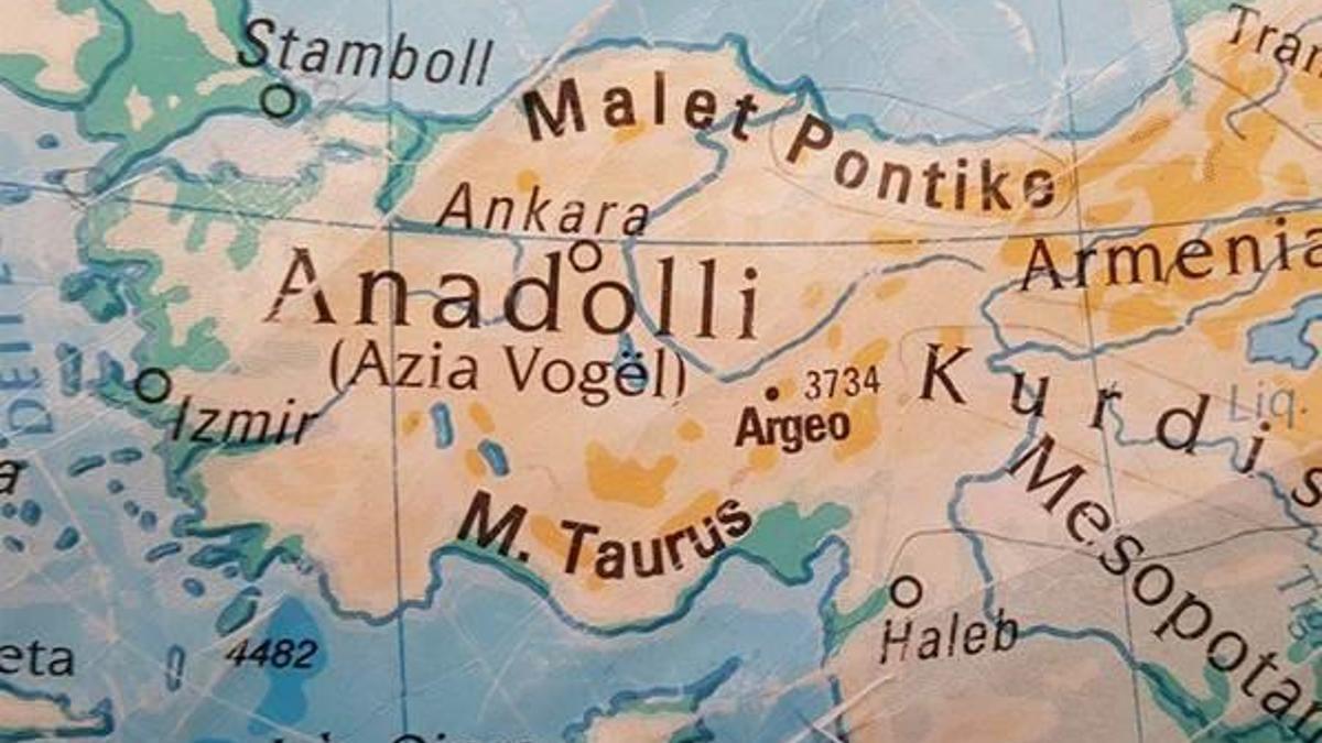 Prizren'de okullara dağıtılan 'Türkiye haritası' büyük tepki çekti
