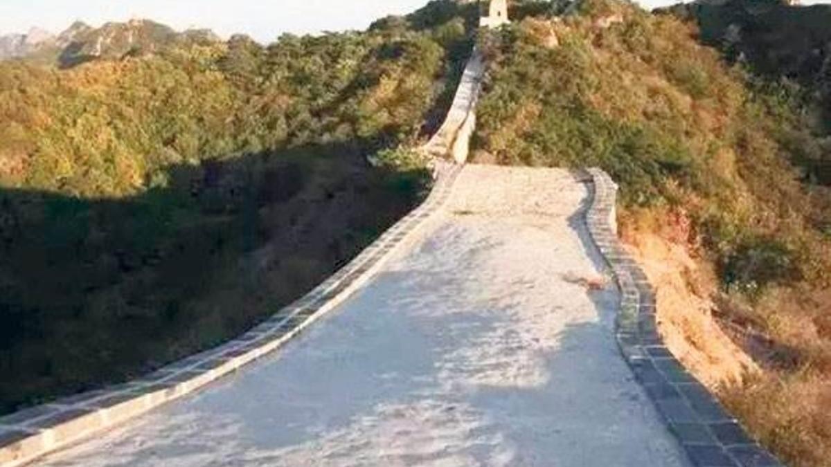 Çin Seddi’ni belediye kaldırımına çevirdiler!