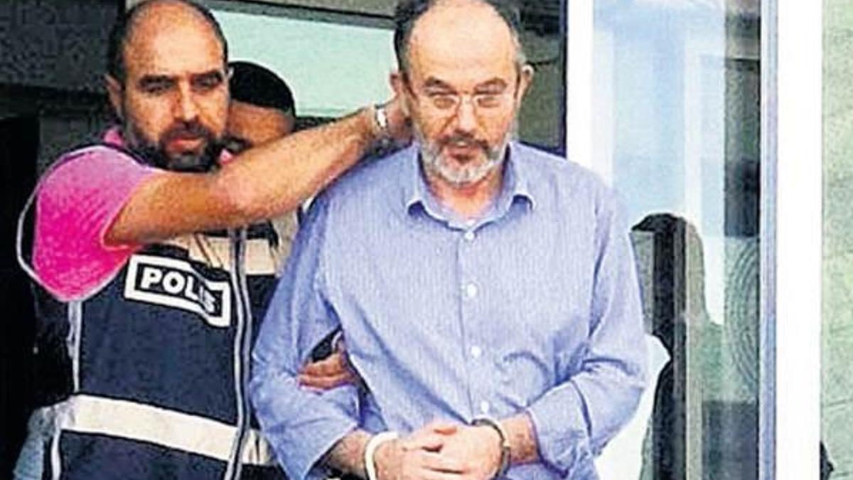‘Deniz Kuvvetleri imamı’ itiraf etti