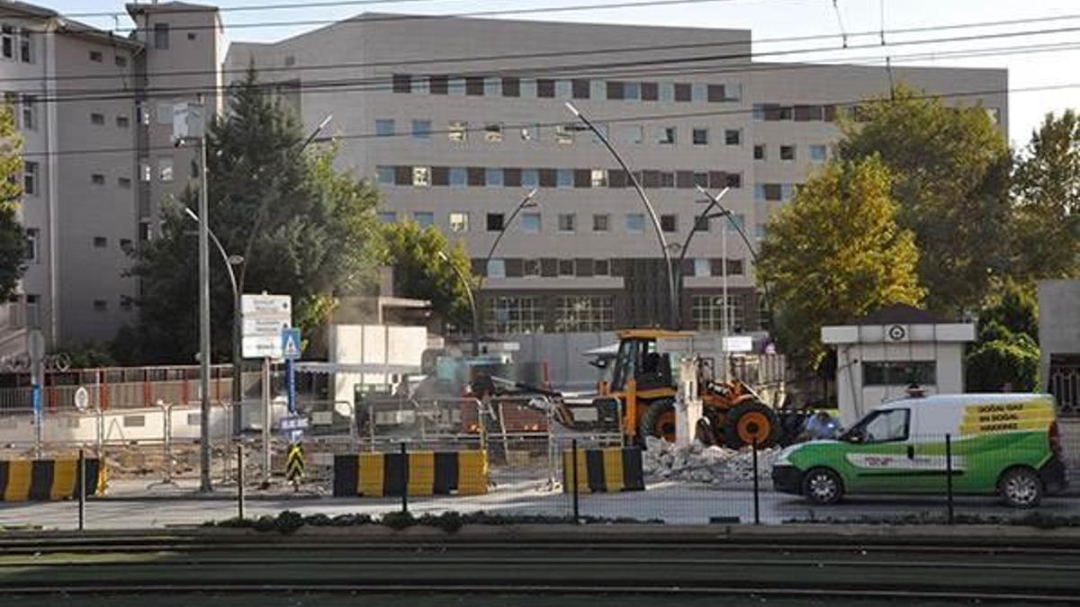 Gaziantep Emniyet Müdürlüğü önünde korkutan tehlike