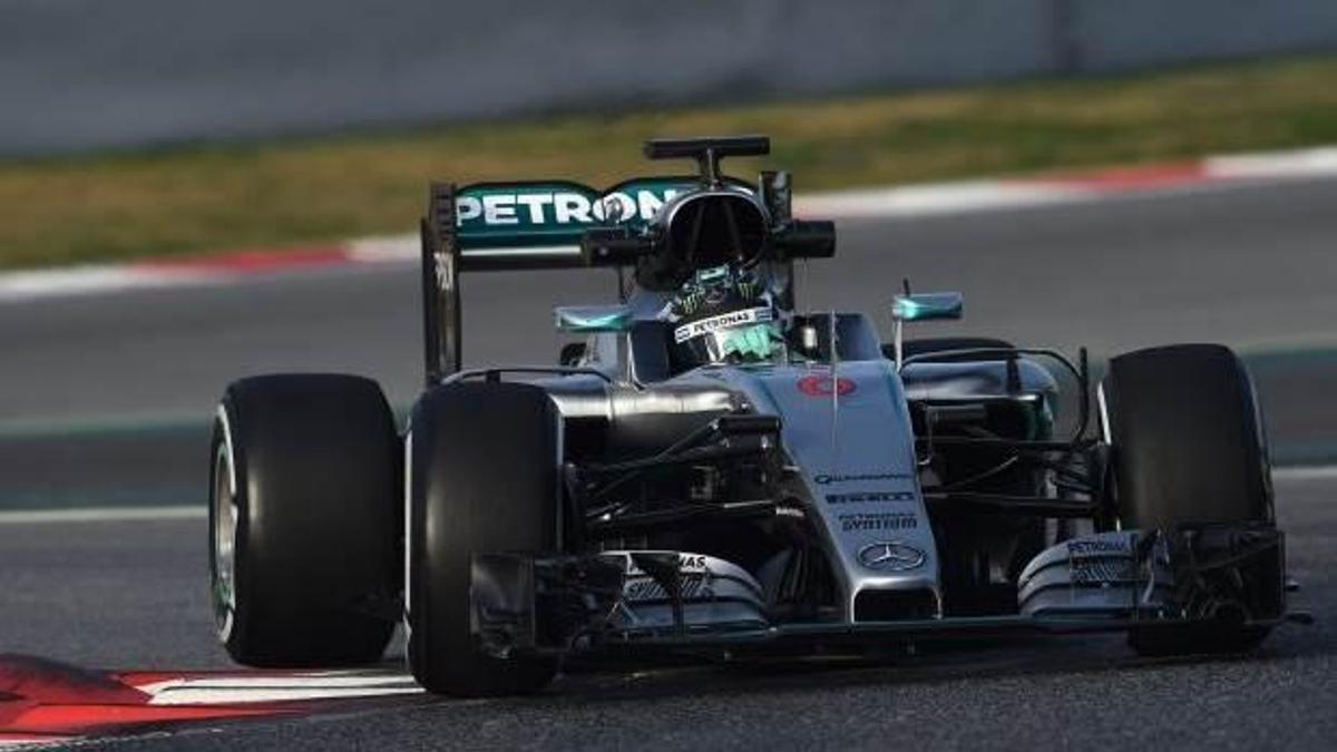 Rosberg ilk sırayı kaptı