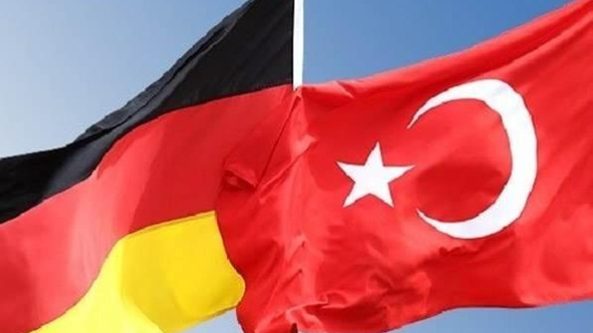 Türkiye'den Almanya'ya çağrı!