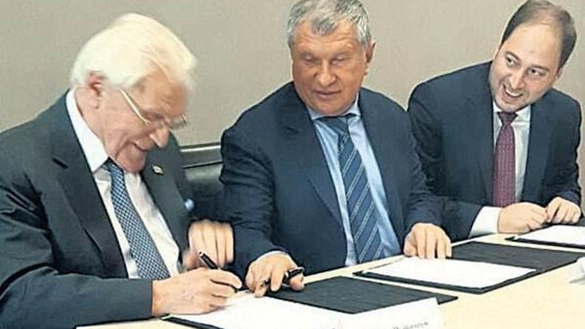 Bir imza da Demirören’den
