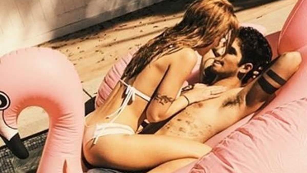 Seksi oyuncu bu fotoğrafı paylaştı!