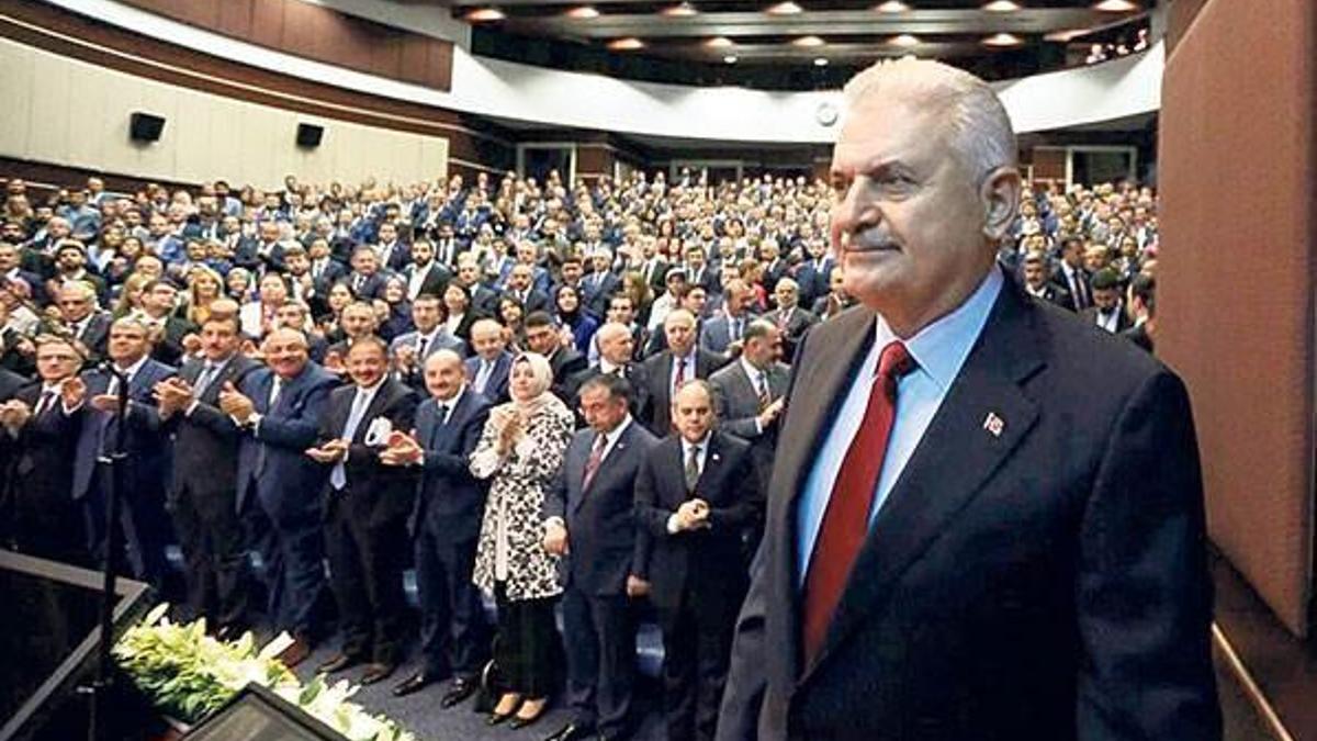 Başkanlık sistemi Meclis’e geliyor