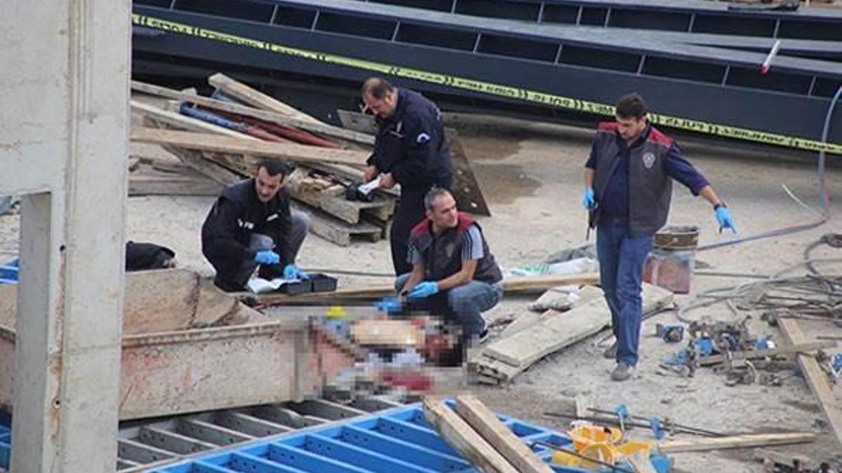 Vince bağlı sepet düştü, 2 işçi öldü