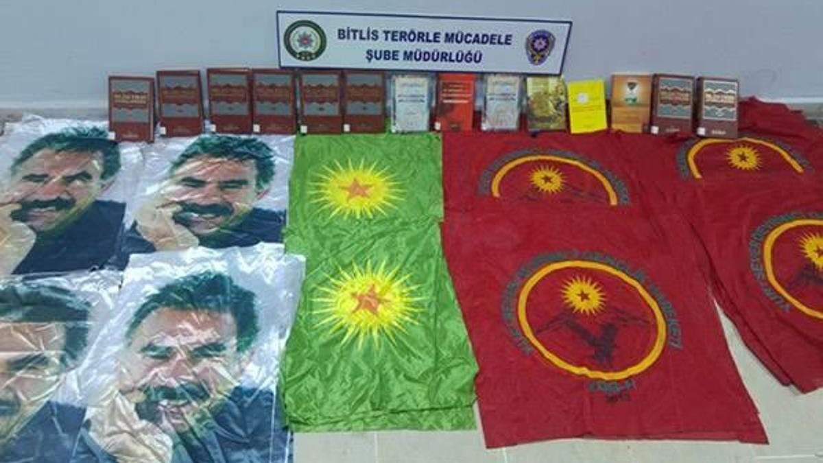 Belediyeye ait binadan terör örgütüne ait malzemeler çıktı!