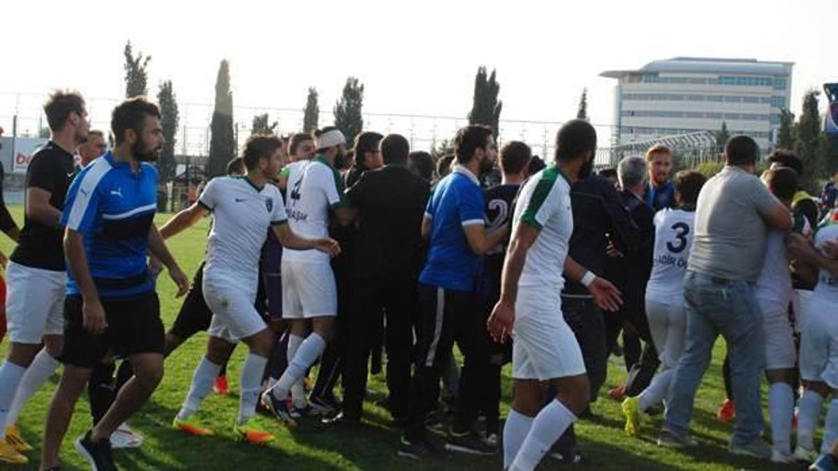 Maçta olaylar çıktı! Polis ateş açtı...